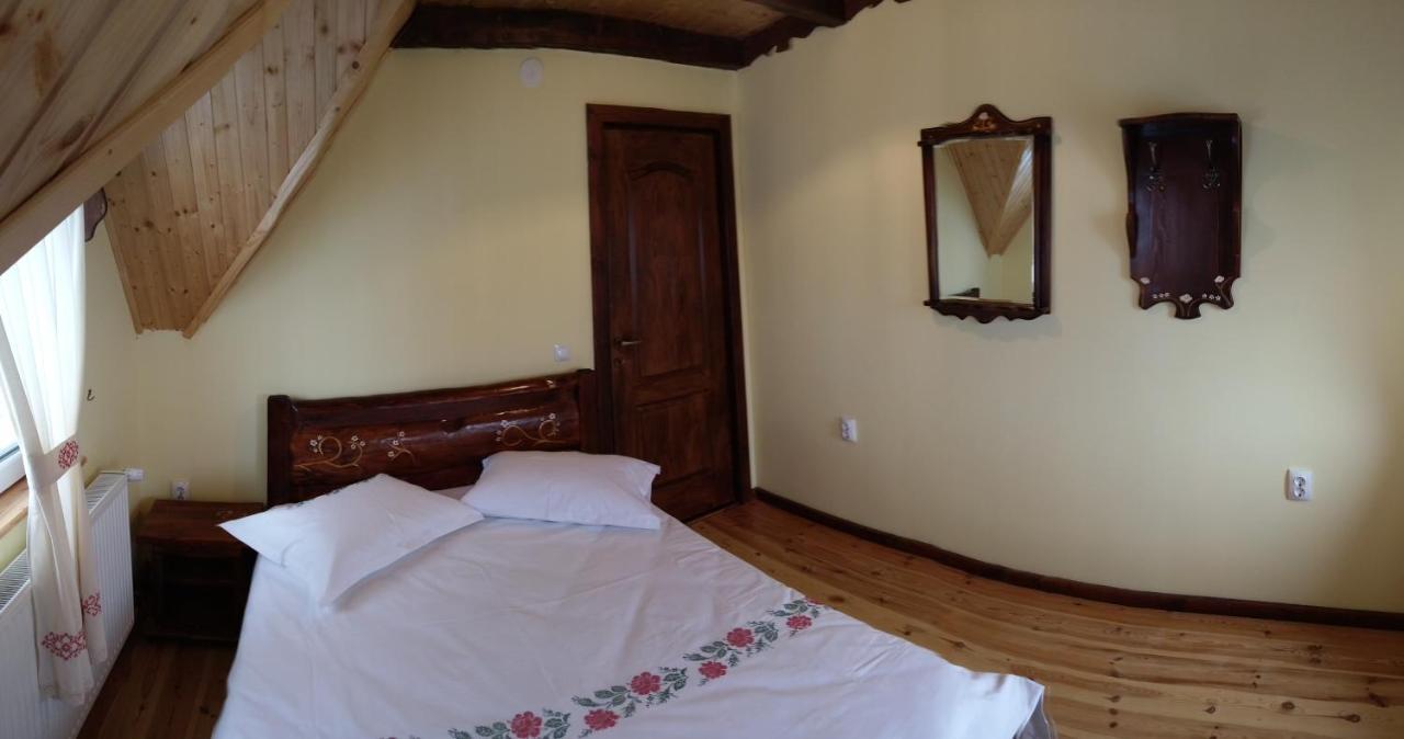 Casa Caprioara Villa Fundata Eksteriør bilde